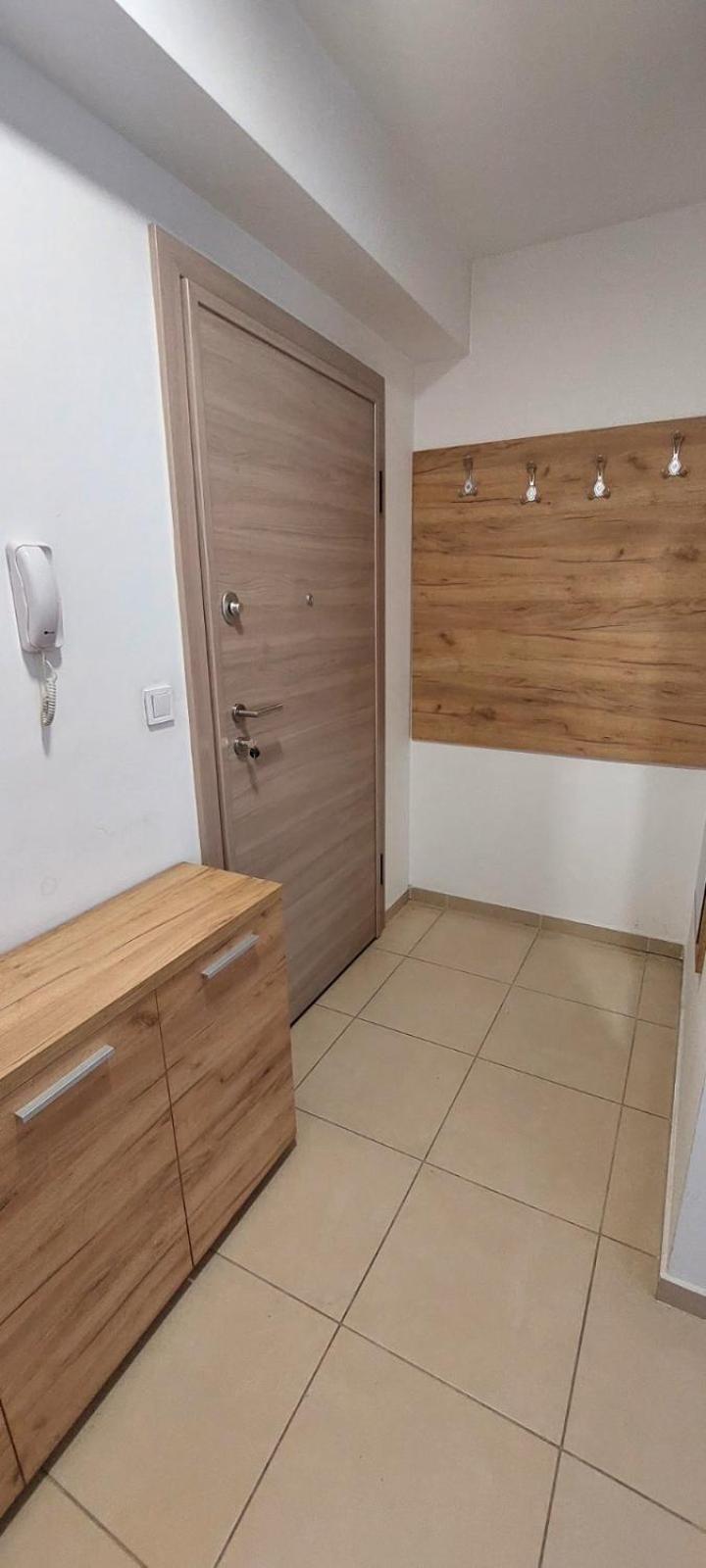 Grki's * Skopje